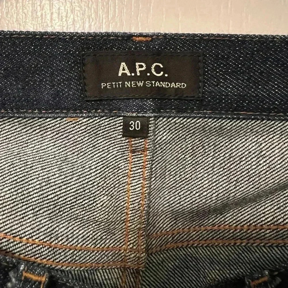 A.P.C Petit New Standard, Size 30 - Picture 3 of 10